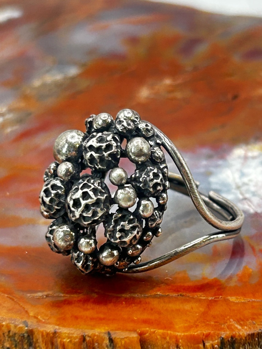 Contemporary Sterling Silver Ring - Size 6